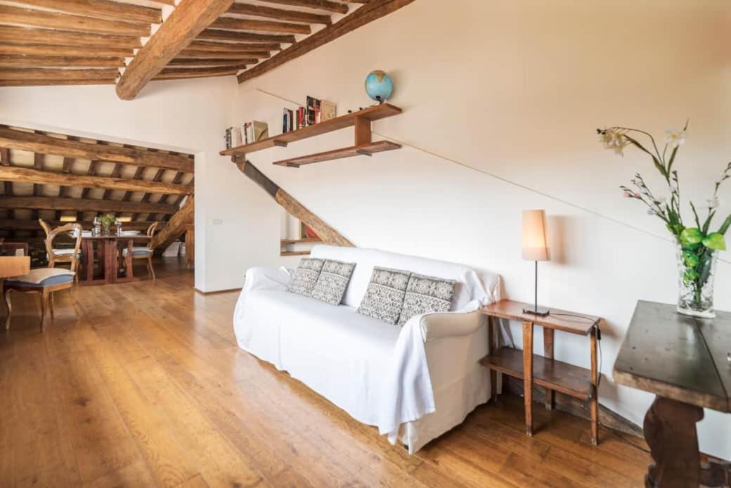 Pantheon Charming Penthouse Apartamento *