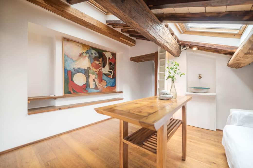 Pantheon Charming Penthouse Apartamento
