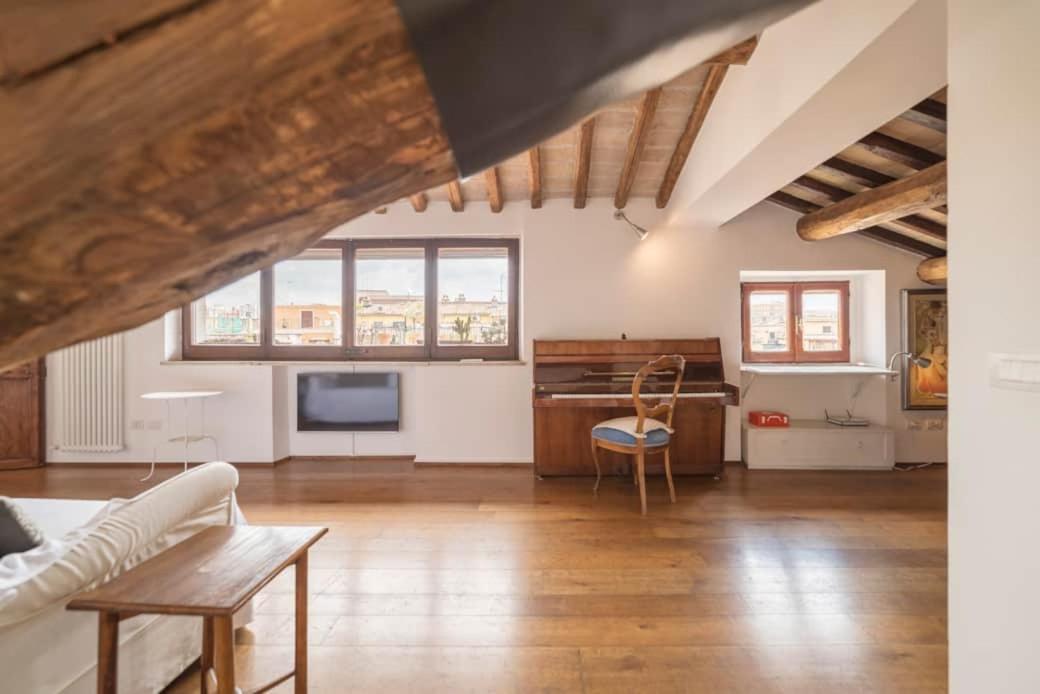 Pantheon Charming Penthouse Apartamento Roma