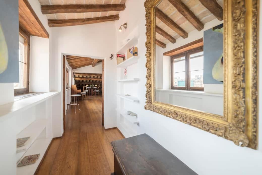 Pantheon Charming Penthouse Apartamento
